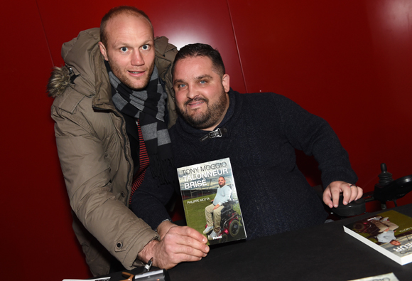 4. Julien Bonnaire, capitaine du Lou Rugby et Tony Moggio, auteur du livre "Talonneur Brisé" 