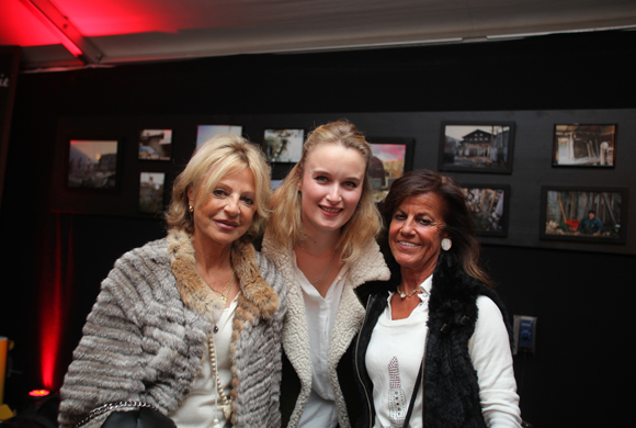 10. Nicky Coquand, artiste peintre, Morgane Gaiddon (Megève Winter Golf) et Béryl Maillard (consul de St Domingue)