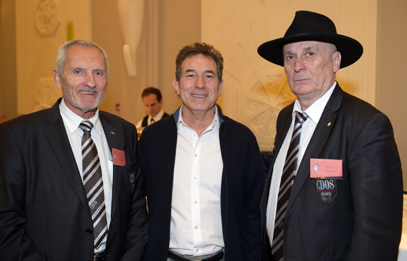 2. Gilbert Lamothe (CDOS), Jean-Claude Pietrocola (Média Sport Promotion) et Jean-Claude Jouanno (CDOS)