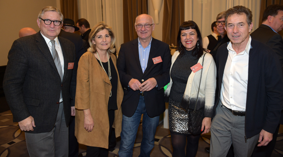 39. Le professeur Pierre Chatelain (Le Petit Monde), Chantal Partouche (Domaine le Lyon Vert), Michel Glenat (Transports Cottard Glenat Chimie), Laurence Renaudin et Jean-Claude Pietrocola (Média Sport Promotion)