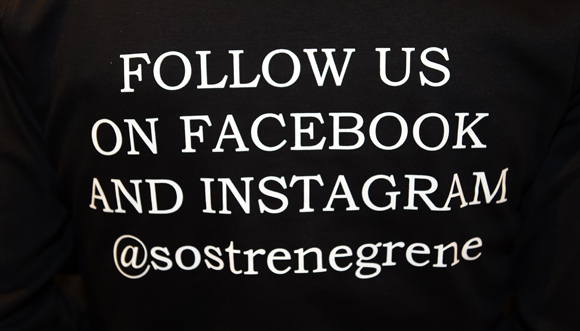 40. traduction : Suivez nous sur facebook & Instagram