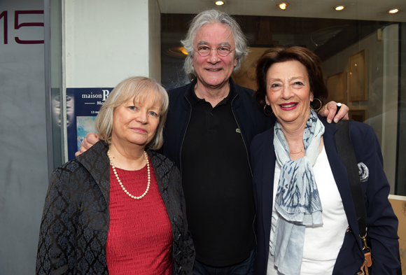 16. Michelle Claverie-Nikly, son époux Jean Claverie et Geneviève Levotre