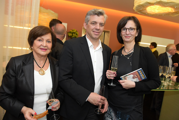 4. Danielle Pierrefeu (Les Gastronomes de Lyon), Laurent Bouvier et Françoise Pupier-Sibilia (Chez Moss)