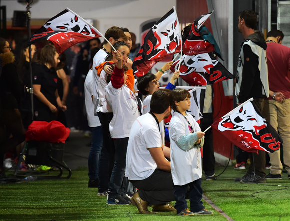 44. Les petits loups supporters