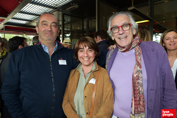 1. Pierre Nallet (Anahome), Nathalie Berberian (Innovacti) et Albert (Café du Pond)