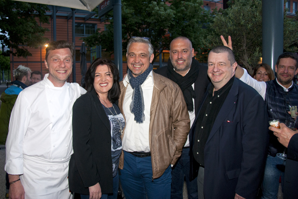 23. Frédéric Berthod (33 Cité), Frédéric et Sabine Cote (Au Colombier), Philippe Bernachon, Christophe Marguin et Arnaud Bernollin (Cuisines Bernollin)