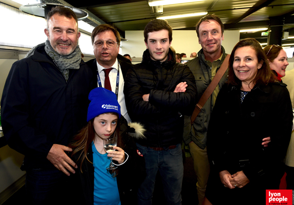 53. Eric Jacquet (Jacquet Métal), ses enfants Ambre, Ernest, Jo Lenferink (Veka) et son épouse Laurence