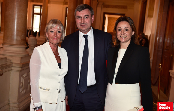 18. Murielle Imbaud, présidente Docteur Clown, Christophe Guilloteau, président du Département du Rhône et Sophie Cruz, conseillère régionale