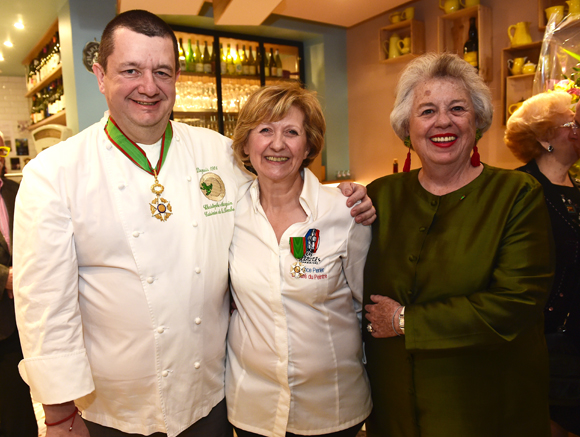 21. Christophe Marguin, Florence Perier (Le café du peintre) et Jacotte Brazier