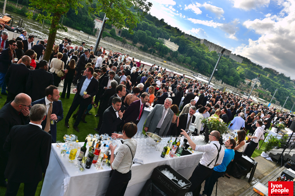 28. Apéritif en bord de Saône 