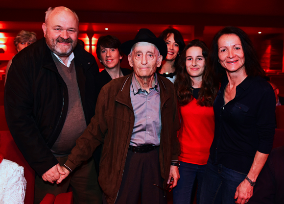 8. Mario et son femmes Club