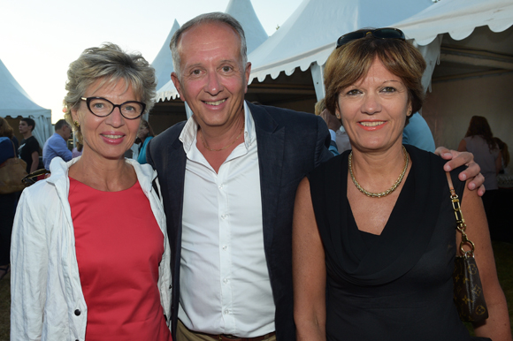 22. Nadine Léa, Eric Vernusse (Banque Rhône-Alpes) et son épouse Catherine (Ville d’Ecully)