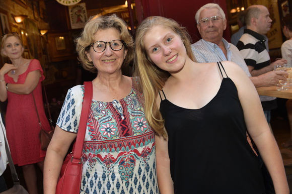 23. Florence Perier (Café du Peintre) et sa fille Léa