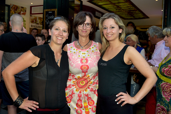 32. Françoise, ses filles Laurie (Chez Moss) et Chloé (Halles Mercière)