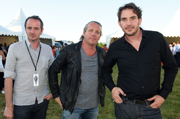 7. Le producteur Pierre–Alexandre Vertadier (Décibel Production), Fabrice Develay, conseiller en image et Sébastien Farran, manager de Johnny