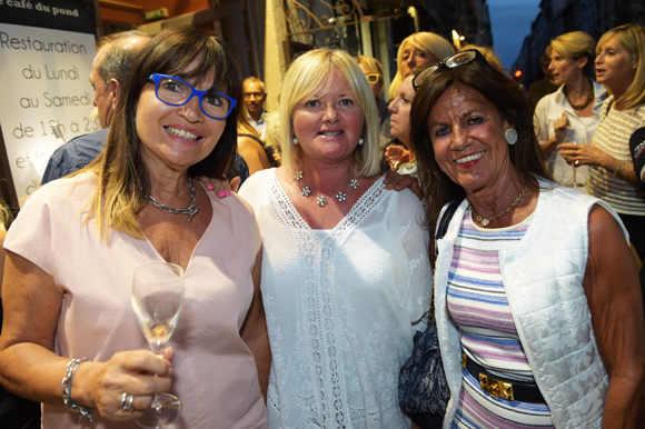 24. Annie de Starodoubsky, Pascale Descombes et Béryl Maillard, consul de St Domingue