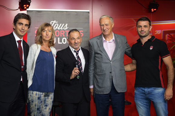 36. Yann Roubert, président du LOU Rugby, Sophie Merigot (Fondation Hospices Civils de Lyon), Jean-Paul Jacquet, speaker officiel du LOU Rugby, Bruno Lacroix (Fondation Hospices Civils de Lyon) et Romain Loursac (LOU Rugby)