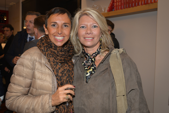 19. Nathalie Martin-Roux (Leonore Grey) et l’artiste Sylvie Maniglier, sculpteur 