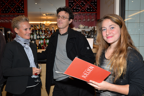 20. Céline Lombard (imprimerie Chirat), Jean-Christian Falquet (lycée hôtelier François Rabelais) et Ava Martin (Petit Paumé)