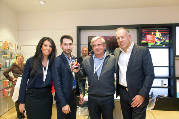 18. Nadia Beghdadi, Alexandre Lambert (SFR), Antoine Guglielmassi (AG Tech Consulting) et François (SFR) 
