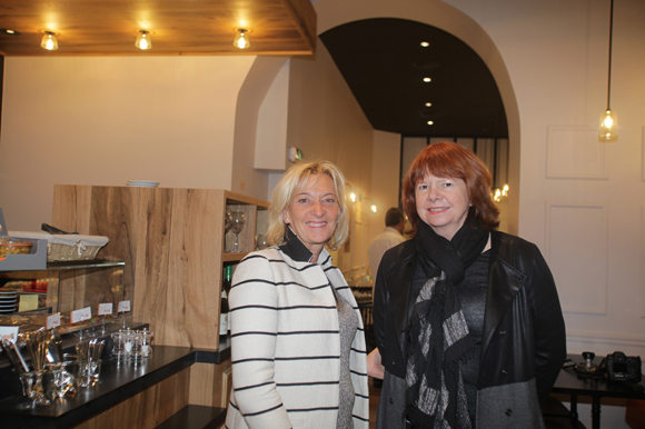 2. Marie Odile Fondeur, directrice du SIRHA, et Catherine Laurent (Hôtel Canabae, Handicap International)