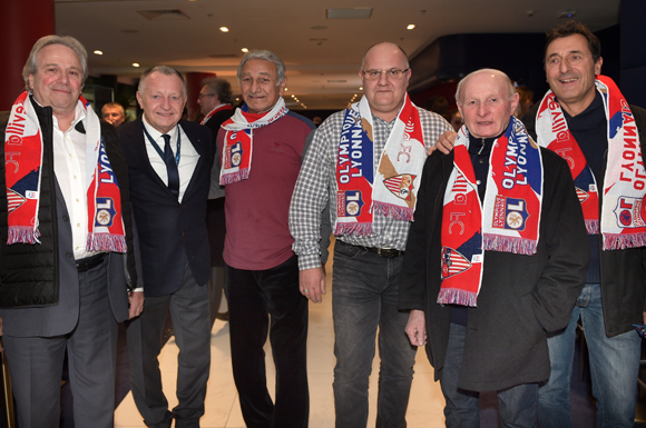 20. Jean-Michel Aulas, président de l’OL et ses anciens co-équipiers handballeurs