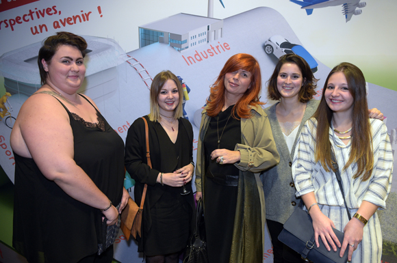 24. Marion Floquet, Sarah Gallois, Fabienne Kuiluici, Nathanaëlle Chausse et Manon Cuby (Supdemod)