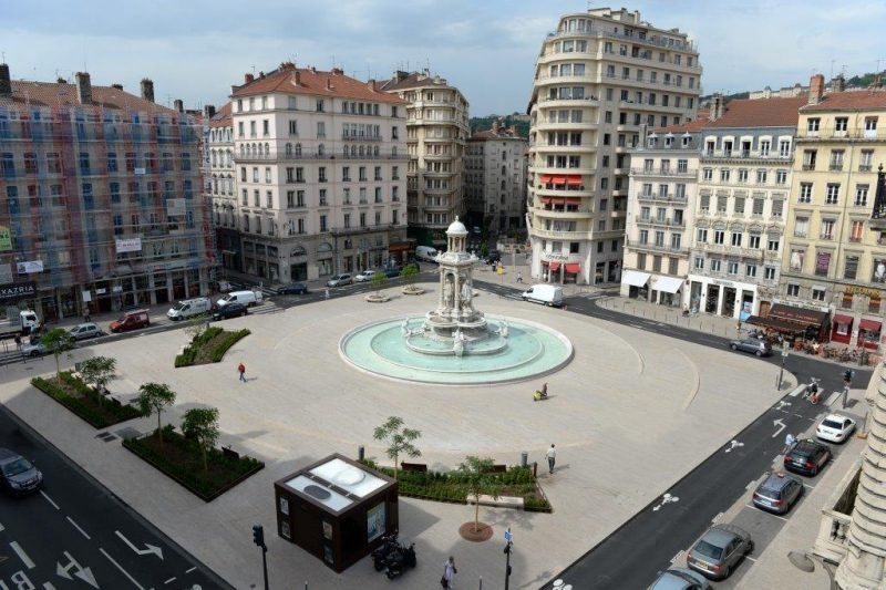 Place des Jacobins. Appel à témoins