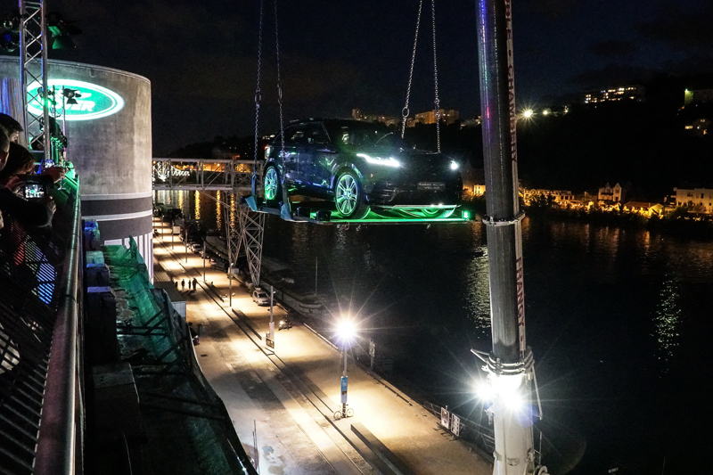 Range Rover Velar. Au sommet de la Sucrière