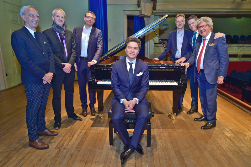 Piano à Lyon. Lancement de la saison 2017 avec Selim Mazari