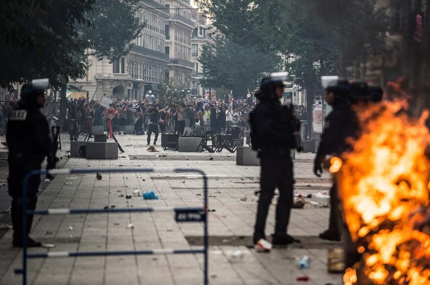 Casseurs de la Coupe du monde. Le maire de Lyon sous le feu des critiques