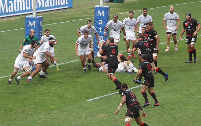 Les tribunes VIP de LOU Rugby – Toulouse. Promesses non tenues