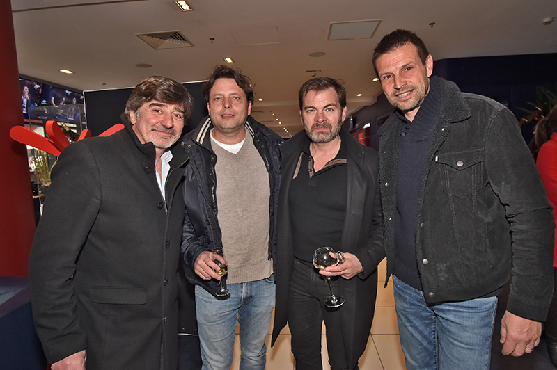 Clovis Cornillac et Michel Neyret dans les tribunes d’OL-Toulouse