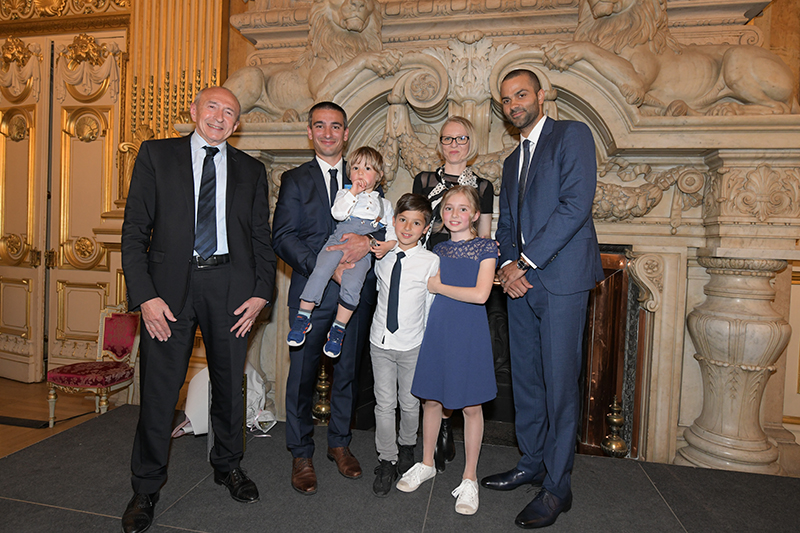 Promu chevalier dans l’ordre du mérite, Yann Cucherat décroche sa plus belle médaille