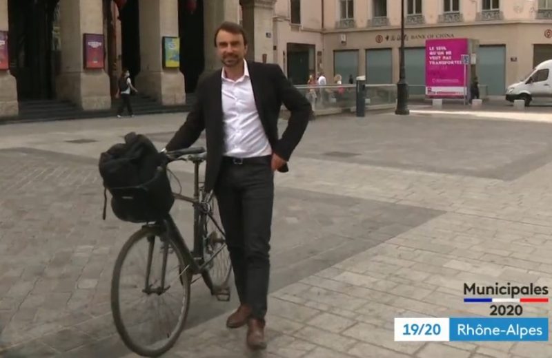 # Série Lyon écolo. Le petit Grégory (Doucet) découvre l’Hôtel de Ville