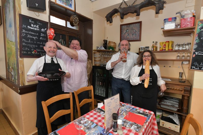 Au Vétéran, chez Gilles. On respire vraiment le bouchon lyonnais