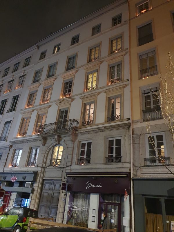 24 Rue Paul Santy 69008 Lyon 24 Rue Paul Santy 69008 Lyon
