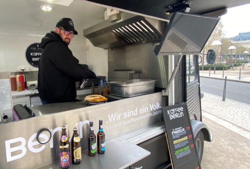 Kaffee Berlin de Lyon. Les hamburgers à emporter, son nouveau tube
