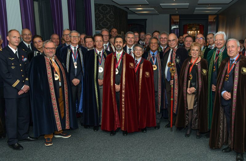 Au Lyinc, les Pennons de Lyon honorent leurs nouveaux dignitaires