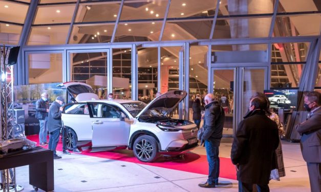 Suma Honda et le nouveau HR-V e:HEV Hybrid, une nuit au musée