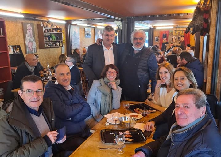 Près de Lyon. A Brignais, la dernière séance du Café de La Gare