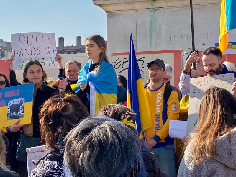 C'est un business dangereux, à Vénissieux, une manifestation est