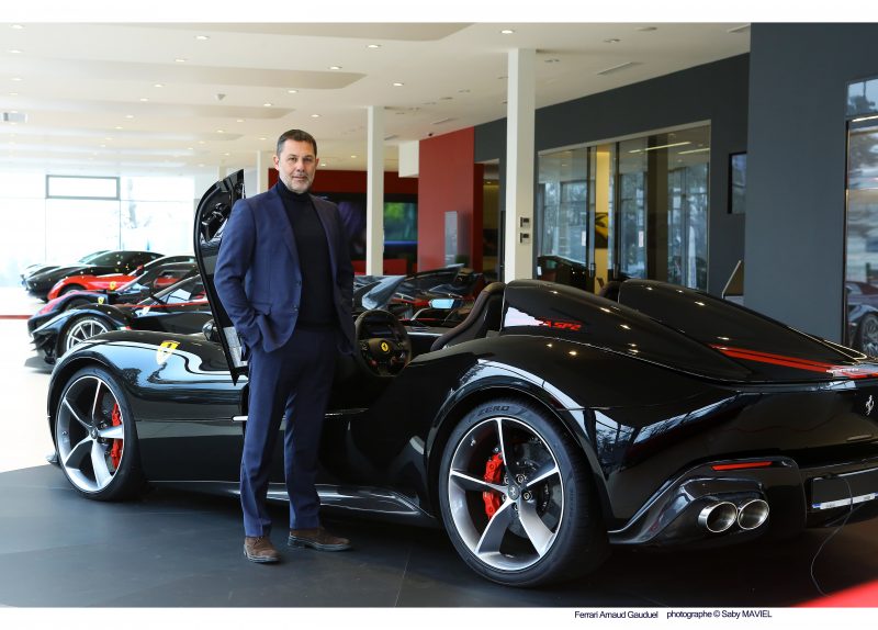 Ferrari. Arnaud Gauduel, en rouge et noir