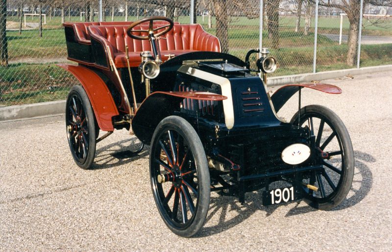 La Fondation Marius Berliet stationne au Salon Automobile de Lyon