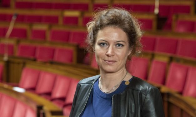 Ligne téléphonique coupée. La députée Blandine Brocard est-elle aux abonnés absents ?