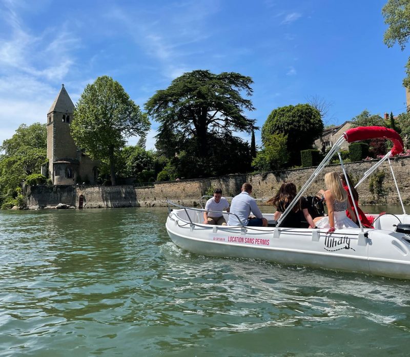 Loisirs d’été près de Lyon. Go Captain, de belles balades sur la Saône