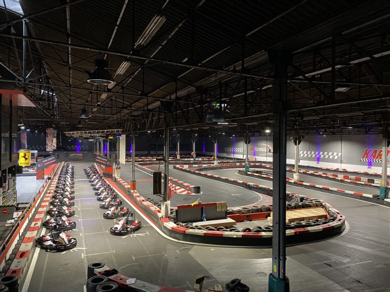 Loisirs d’été près de Lyon. Au Kart’In Park Events, le plaisir de piloter