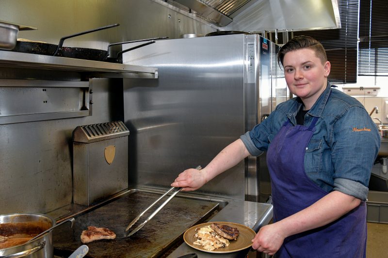 Ces femmes qui font rayonner la gastronomie lyonnaise. Portrait de Claire Desboudard