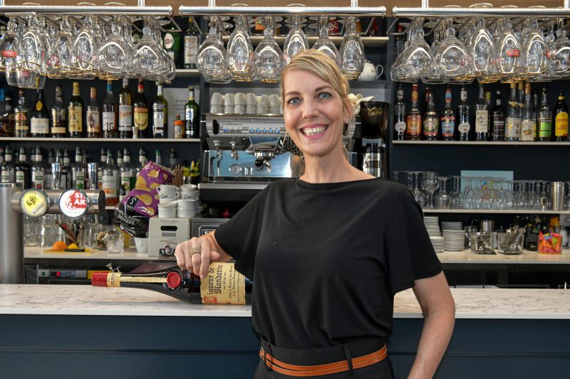 Ces femmes qui font rayonner la gastronomie lyonnaise. Portrait de Sandra Derdiche