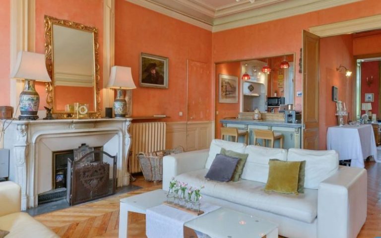 Près de Lyon. L’un des plus beaux châteaux d’Ecully est en vente